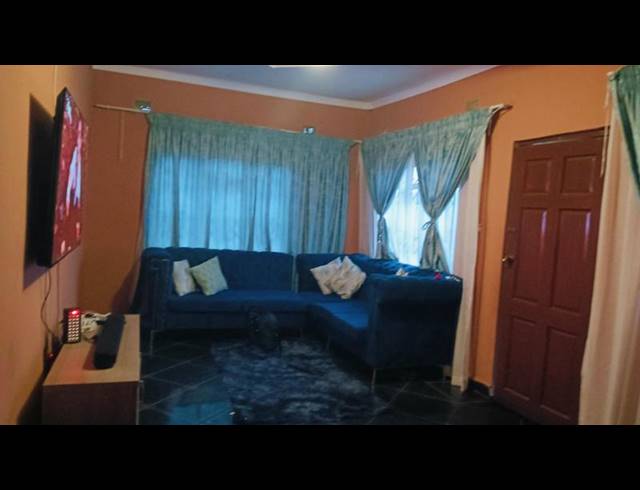3 BEDROOM HOUSE FOR SALE IN SAVANNA PARK